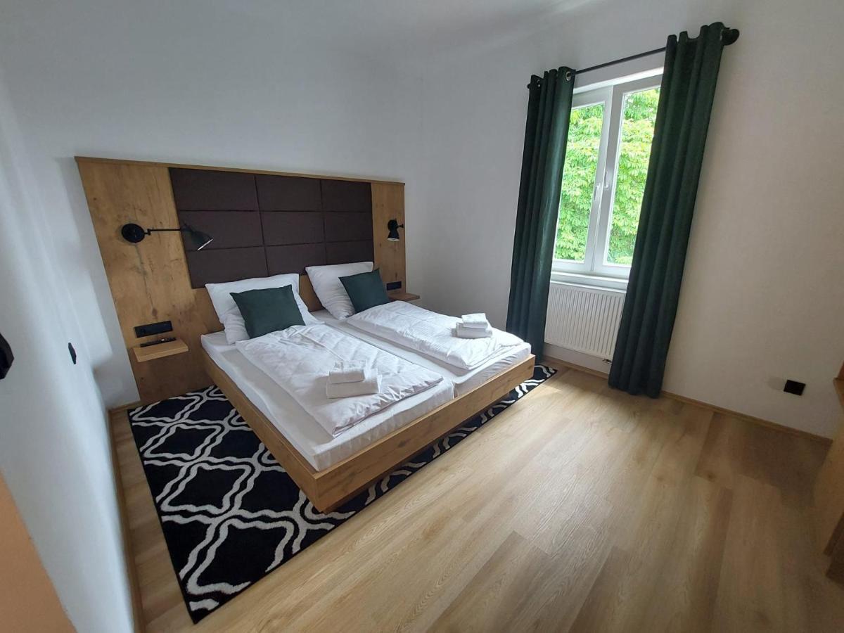 Brauereigasthof Schluesselkeller Giengen an der Brenz Exterior foto